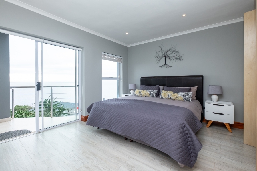 5 Bedroom Property for Sale in Murdock Valley Western Cape